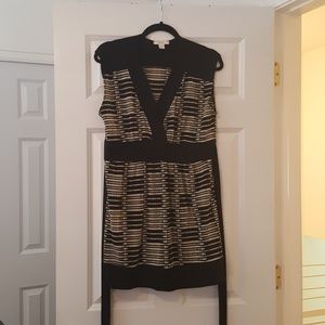 Black and off white short dress